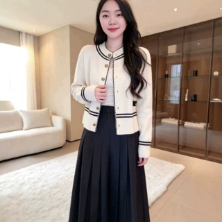 秋冬季新款圆领条纹单排扣小清新外套女洋气休闲百搭上衣针织毛衣