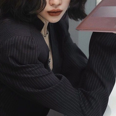 French niche casual professional black striped small suit high-end royal sister workplace sexy suit coat short skirt