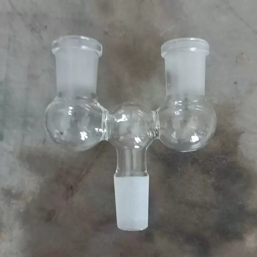本厂生产烟具用的三通转接口