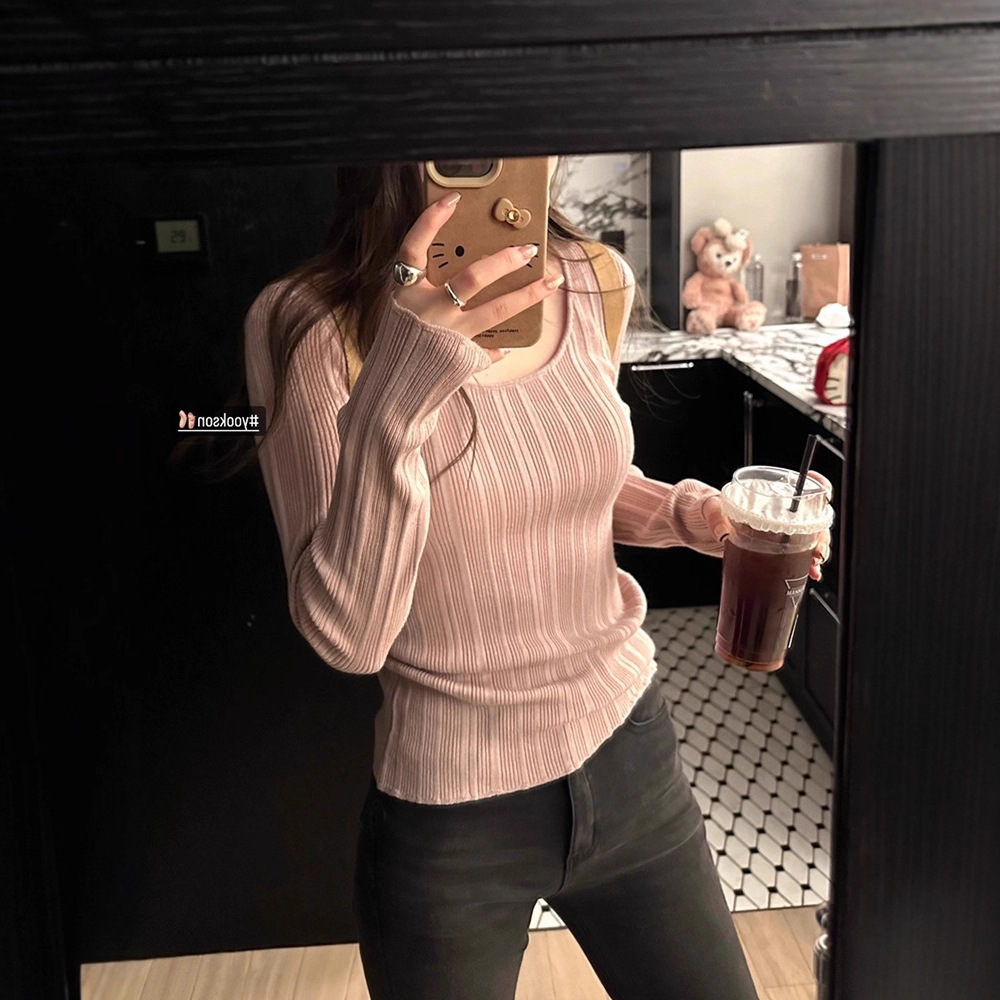 Plaid U-Neck Long-Sleeved Bottoming T-Shirt for Women in Spring and Autum New Korean Style Elegant Waist Slimming Look Casual Knitwear