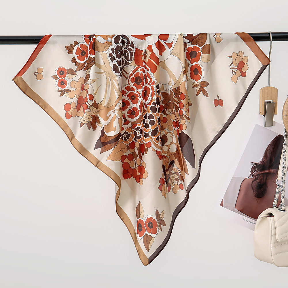 70 Suzhou y Hangzhou cuatro estaciones delgadas bufandas cuadradas texturas retro de alta imitación bufandas de seda floral bufandas al por mayor