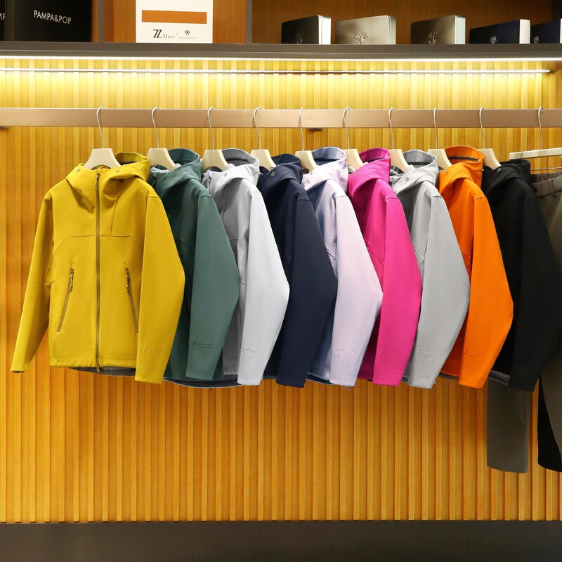 Early Spring Softshell Jacket, Lightweight Oxygen-Enhanced Wool Blend, Thin Fleece Hooded Windbreaker, Unisex Outdoor Commuting Windproof Jacket