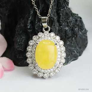 Xinyu Baltic Natural Amber Pendant Chicken Oil Yellow Beeswax Necklace Live Wholesale HP4091104