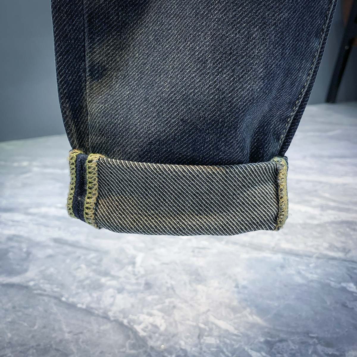 Jeans élastiques de marque de mode européenne pour les nouveaux styles de printemps et d'automne, pantalons polyvalents slim fit haut de gamme pour hommes_voghion.com