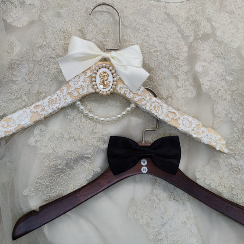 Vestido de boda de novia vestido de novia percha de madera maciza percha de boda percha de boda china retro percha de boda occidental