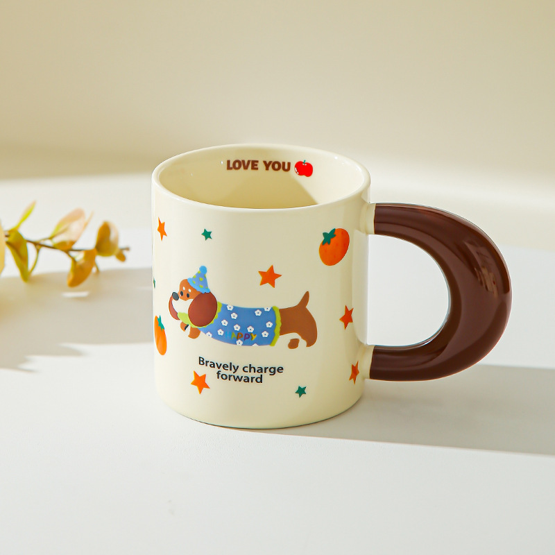 Taza de perro de salchicha para chicas lindas tazas de agua caseras nuevas tazas de café de desayuno de pareja de cerámica 2025