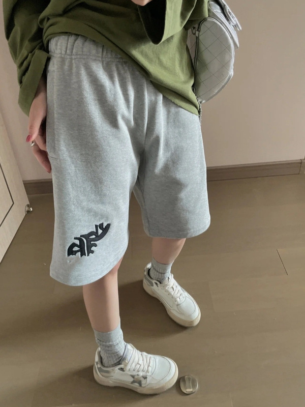Dujia バージョン既製高品質 CH ファミリー新フラワーグレー梵語ロゴショーツ OS ルーズバージョン男性と女性のための同じスタイル|undefined