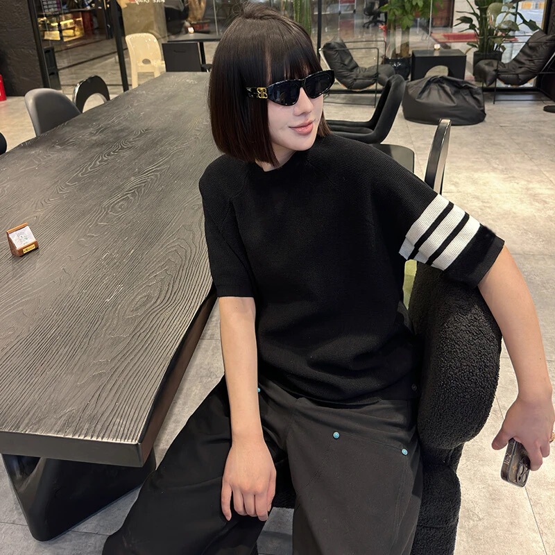 [King Gift] 2025 New Fashion Versatile Striped Design Round Neck Pullover Short-Sleeved T-Shirt for Men and Women