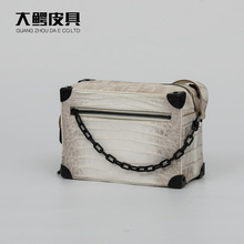 大号盒子包暹罗鳄鱼皮女士斜挎包真皮软盒子链条单肩包高级感女包