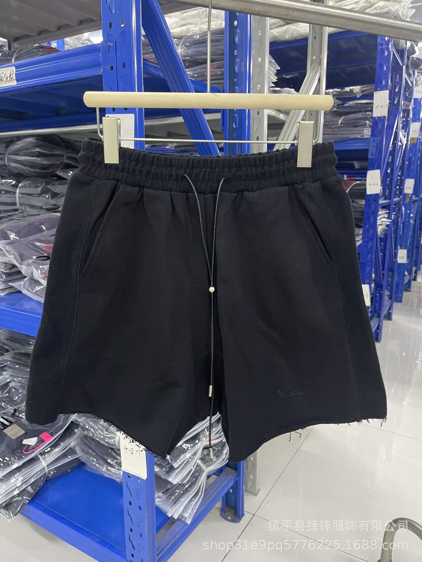 クロスボーダーの新型欧米のファッションブランドのレトロな水洗いは古い落書きをします。