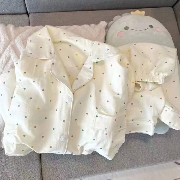 Al por mayor transfronterizo nubes de otoño pijamas de manga larga pantalones cardigans de dibujos animados con solapa linda ropa de hogar