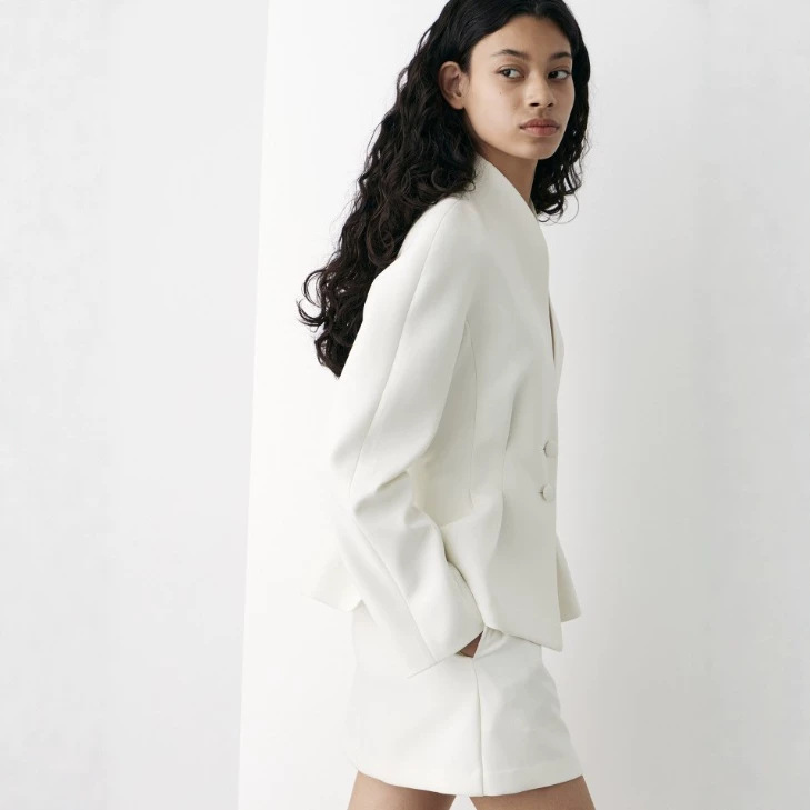 European and American cross-border 2026 women's long-sleeve waist-cinching ruffled blazer with elegant stand-up collar and slimming effect European and American cross-border 2026 women's long-sleeve waist-cinching ruffled blazer with elegant stand-up collar and slimming effect