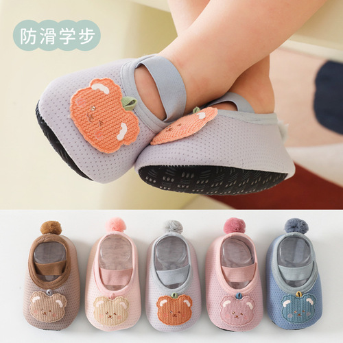 Spring and summer new baby non-slip toddler shoes cartoon breathable and comfortable newborn shoes and socks baby bear style children's socks