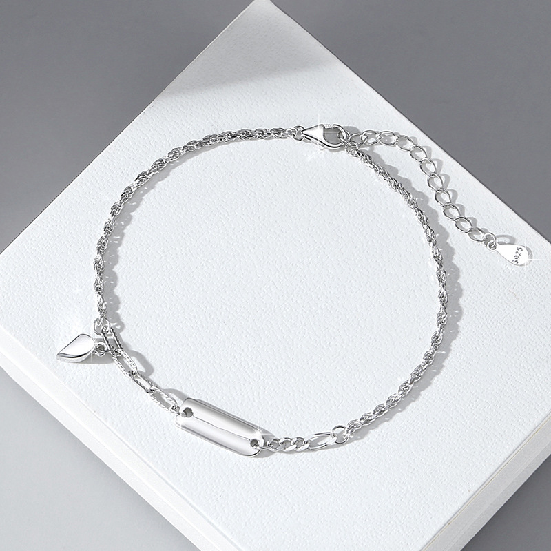 Pulsera magnética de plata pura S925 con forma de corazón para parejas, diseño de nicho, cadena ligera de lujo, estilo ins, colgante cuadrado, joyería
