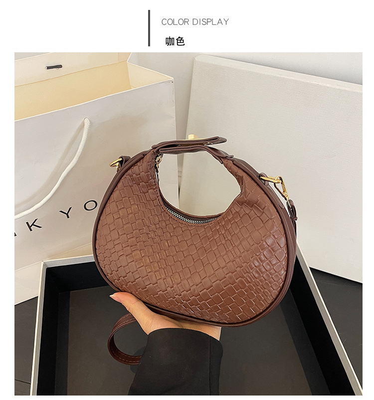 커피색