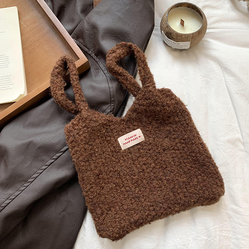 Bolso cuadrado pequeño bolso de mujer 2025 otoño e invierno nuevo estilo de alta gama bolso de mano de punto de felpa cerosa suave bolso de hombro