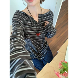 女式牛仔裤;女式T恤;休闲裤