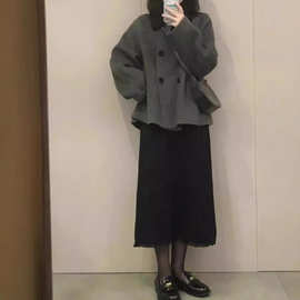 灰色短款呢子大衣女秋冬娃娃领复古加厚小个子韩系毛呢外套2024年