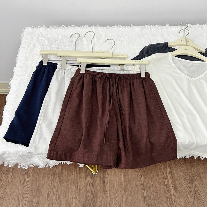 Linen Beach Shorts, Thin and Loose, Plus Size, Elastic Waist with Drawstring, Old Money Style Bermuda Shorts, Breathable Shorts for Women Linen Beach Shorts, Thin and Loose, Plus Size, Elastic Waist with Drawstring, Old Money Style Bermuda Shorts, Breathable Shorts for Women