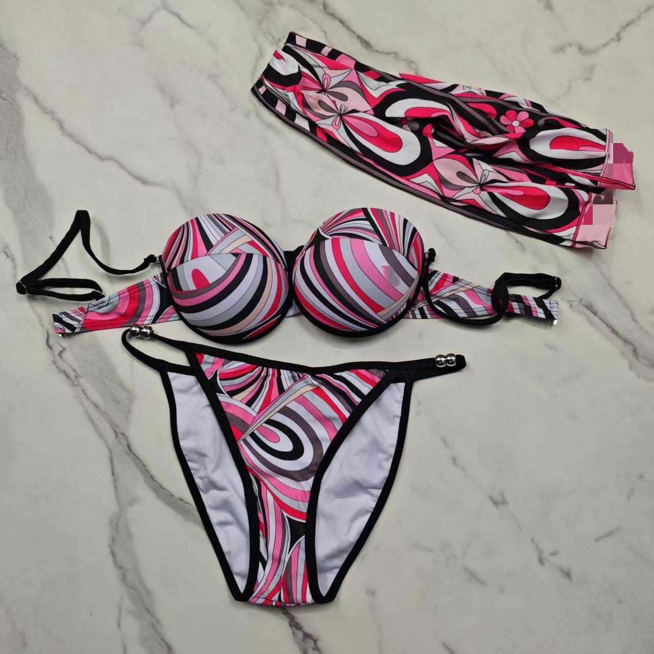 Ensemble bikini avec paréo rayé pour femme mode de plage_voghion.com