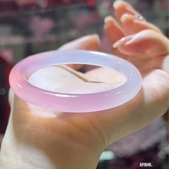 チューリップの薄いピンクの氷種の玉髄瑪瑙のブレスレットの白いプラスの粉の丸い条の少女の美人の腕輪のグラデーションの玉の腕輪の卸売り