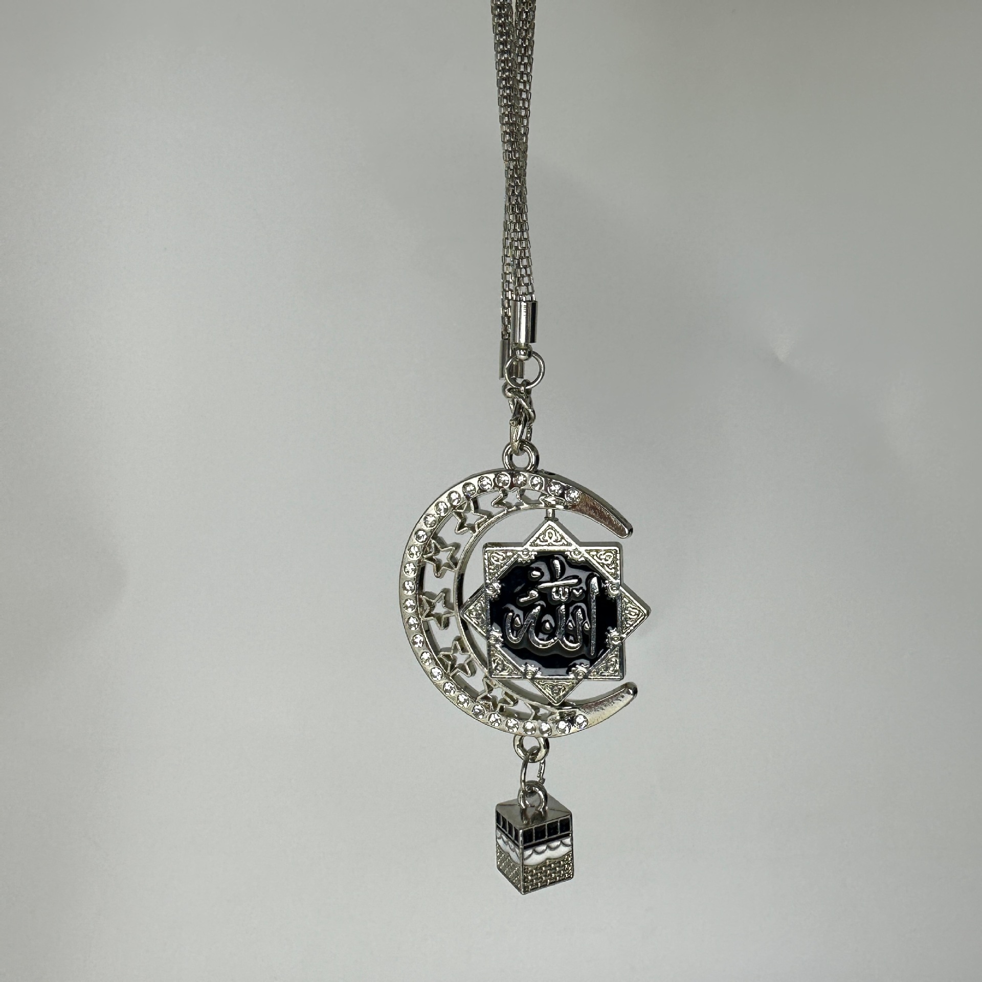 Popular cross-border direct-supply zinc alloy car pendant from the Middle East and Southeast Asia, double-sided diamond-embellished star-moon design, premium model