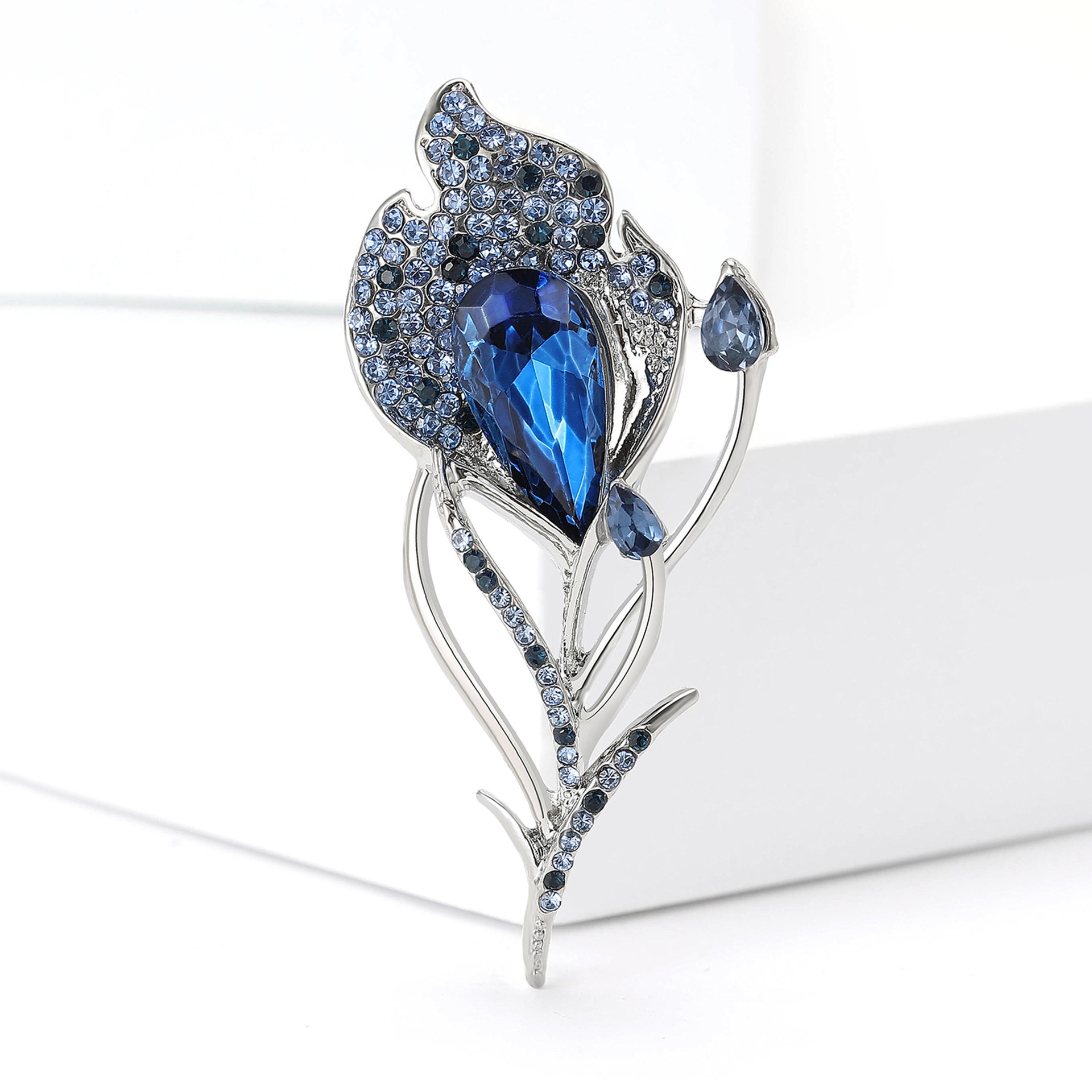 Damenbrosche Vintage Perlen Kristall Schmetterling Blume Pin_voghion.com
