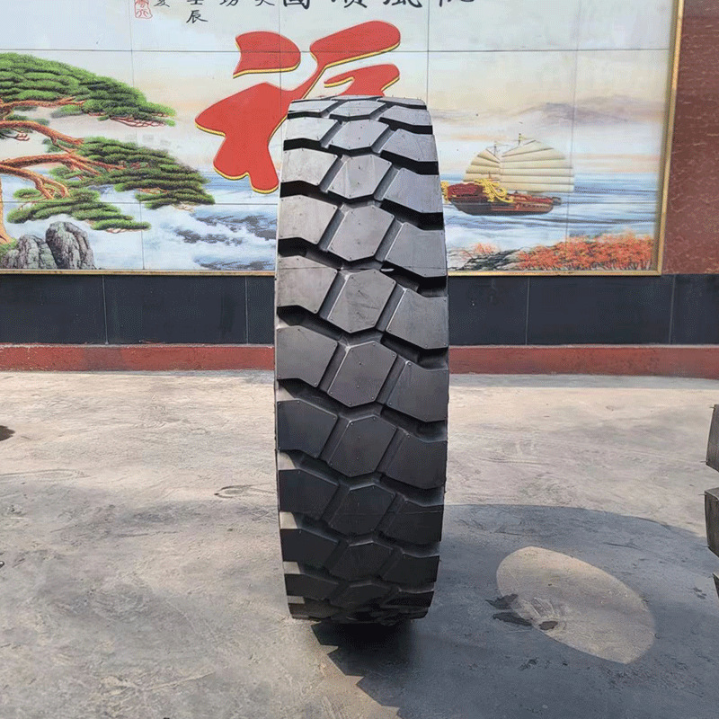 900R20叉车轮胎 全新正品叉车工业钢丝耐磨轮胎