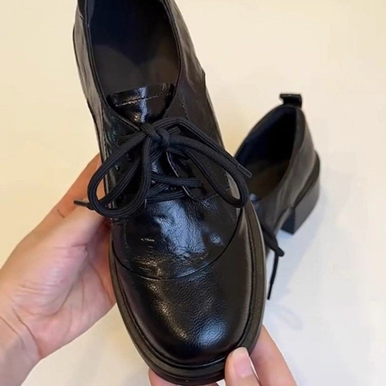 Gran Bretaña retro redonda cabeza de lazos zapatos Lefour otoño / invierno 2025 nuevo estilo de viaje versátil zapatos de cuero de tacón grueso zapatos de mujer