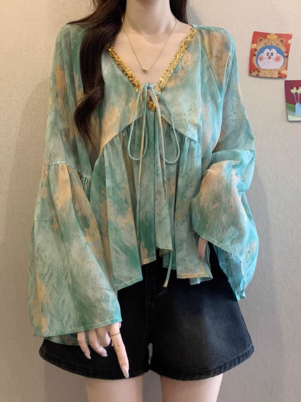 Heavy-Duty Sequined Floral Sun-Protective Long-Sleeve Shirt for Women, Summer Plus-Size, Tummy-Concealing, Irregular Bell-Sleeve Top Heavy-Duty Sequined Floral Sun-Protective Long-Sleeve Shirt for Women, Summer Plus-Size, Tummy-Concealing, Irregular Bell-Sleeve Top