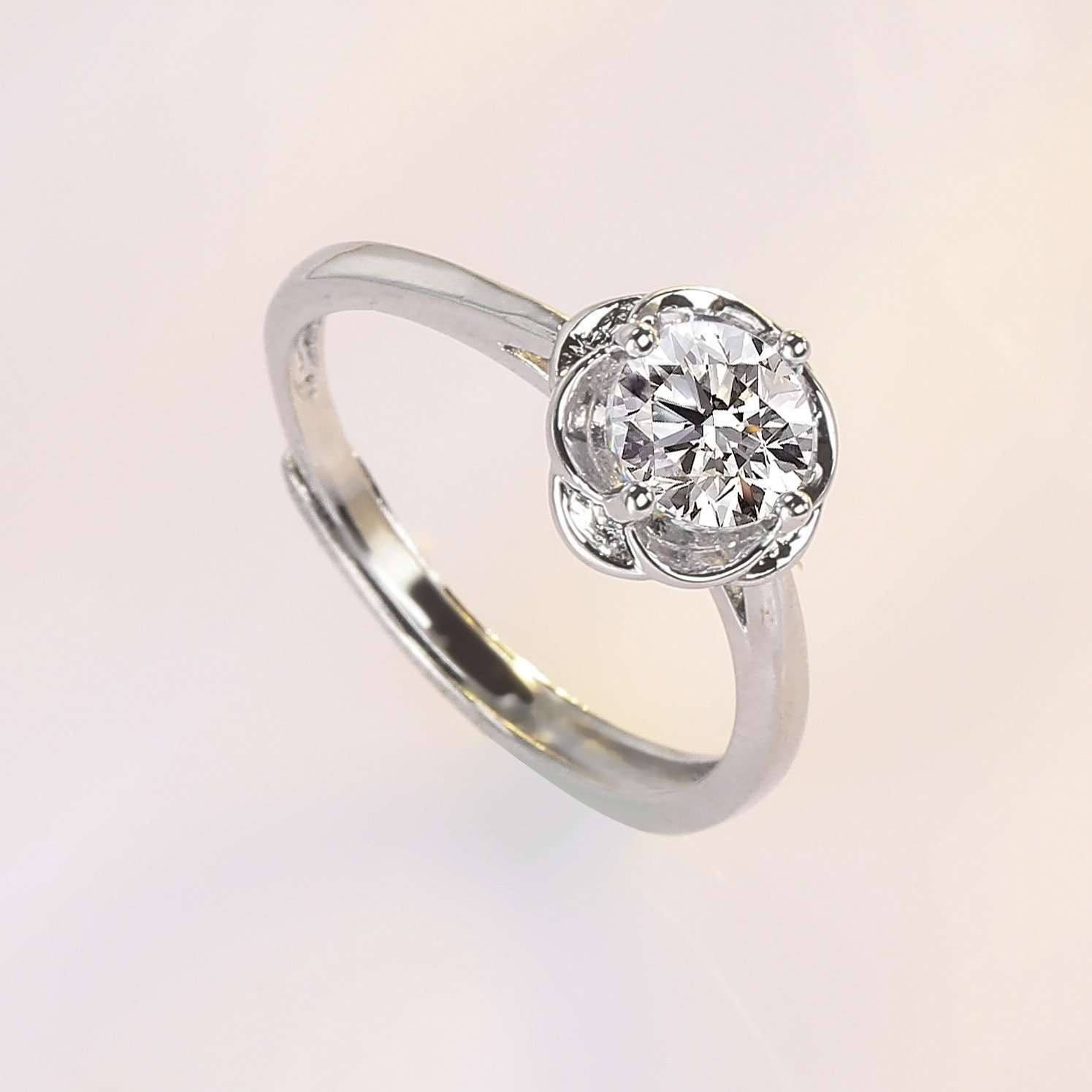 Cross-border e-commerce WISH Amazon best-selling simulated moissanite ring European and American fashion engagement ring for women