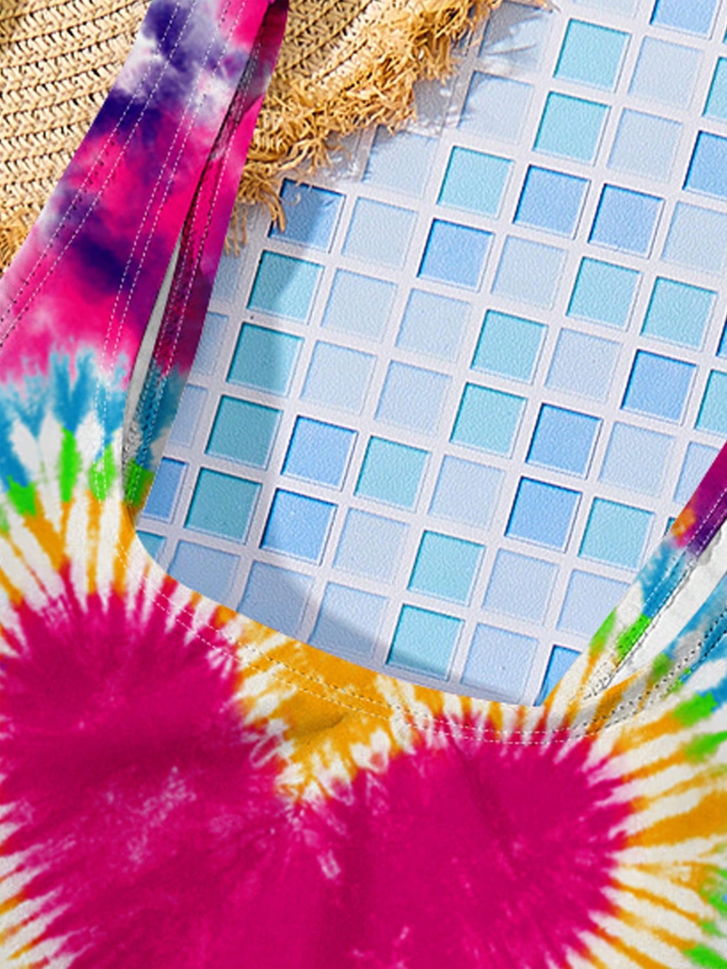 Biquíni de duas peças para menina com estampado de verão_voghion.com