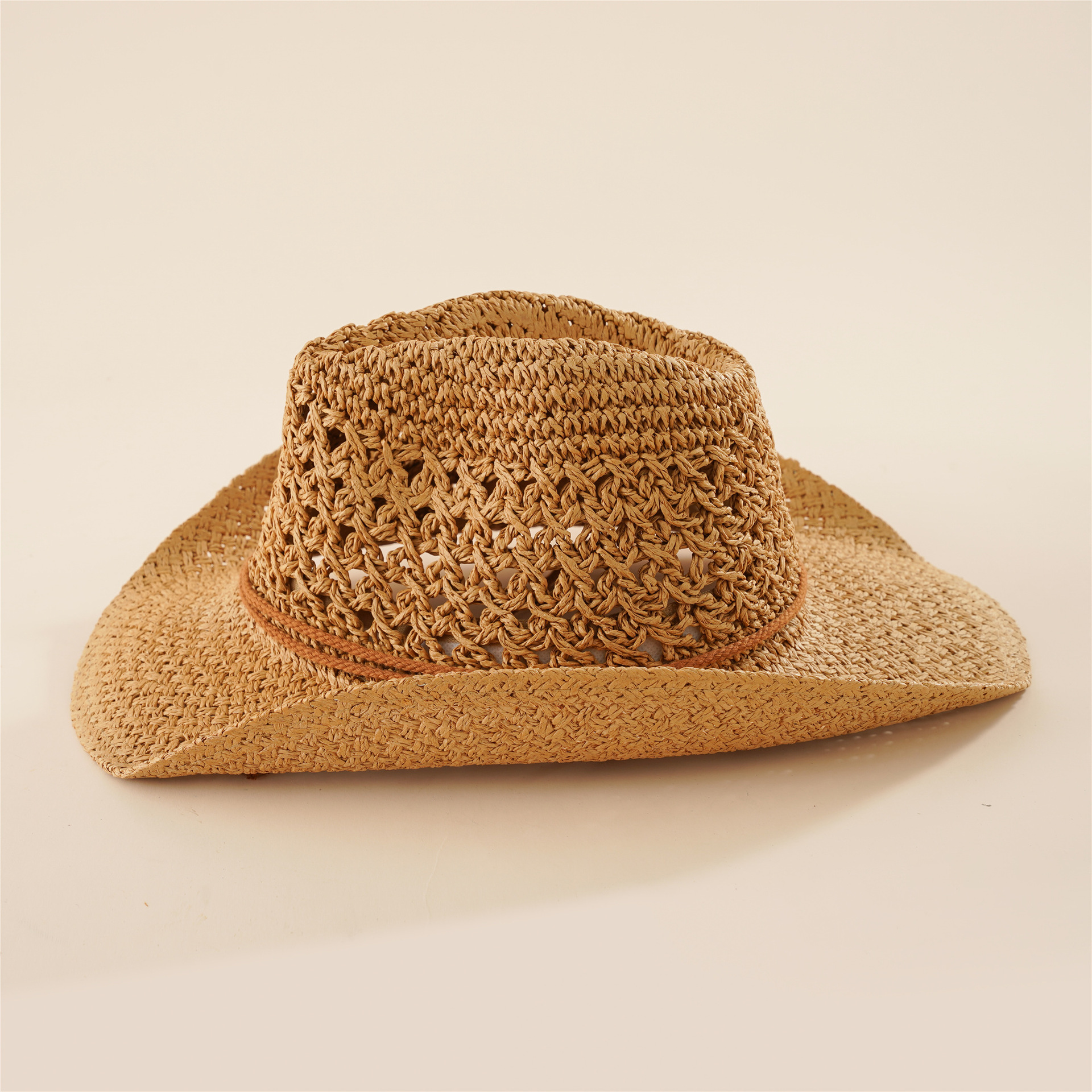 2021 Amazon paja color sólido decoración hueca verano juego sombrero de ala grande retro sombrero de paja a prueba de sol