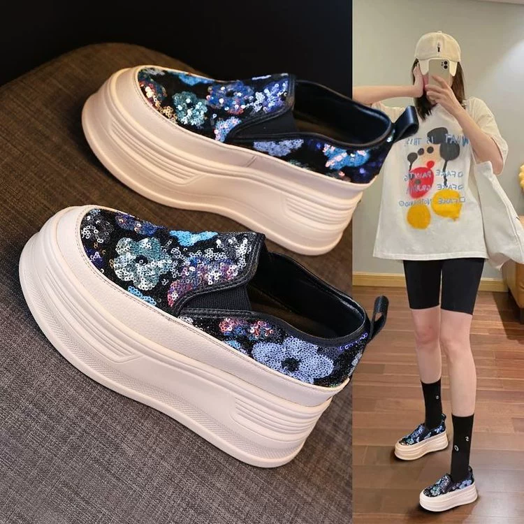 Внутренне увеличенный набор дышащих сетчатых ботинок для женщин 2024 Новый ленивый туфель на каблуках с толстой подошвой для кексов