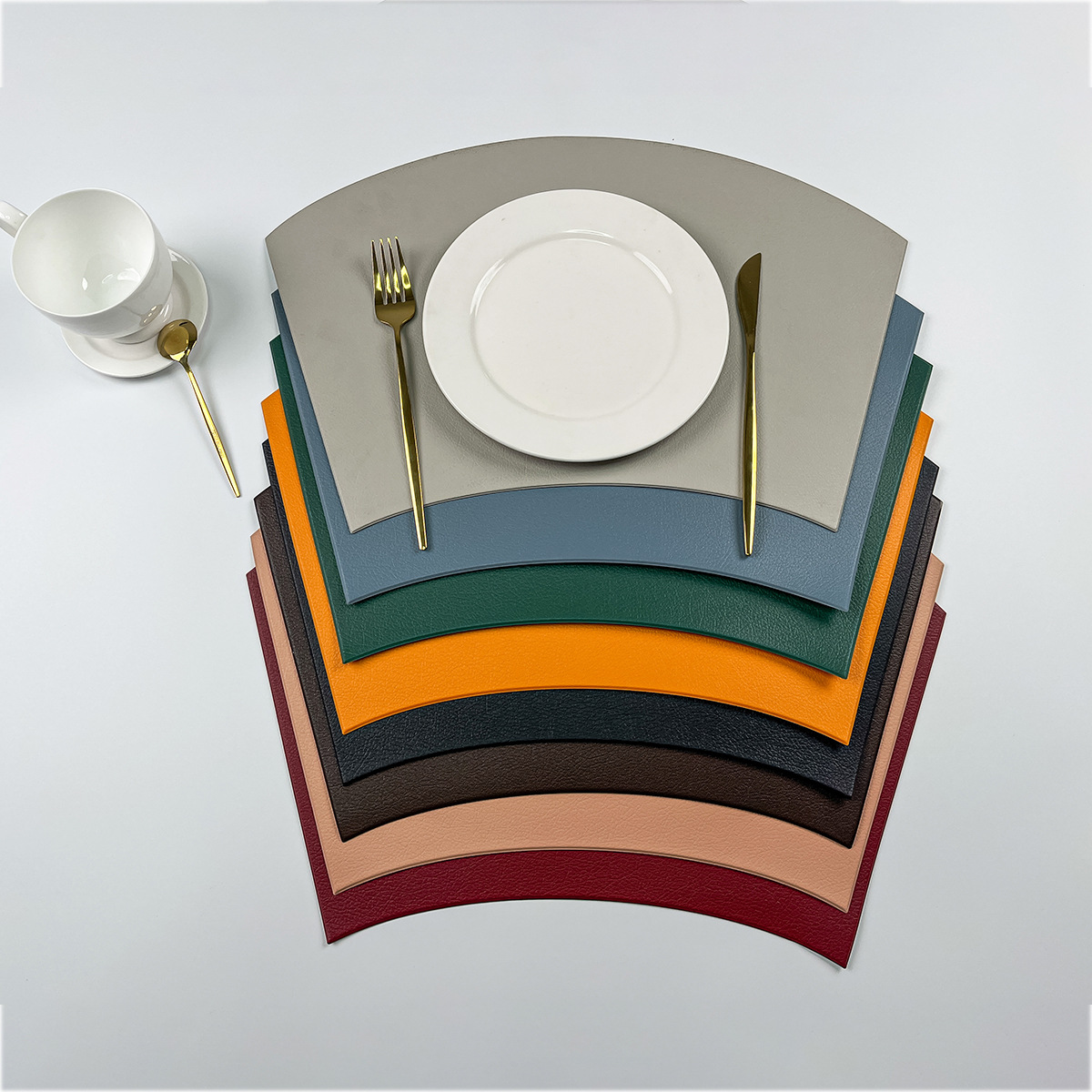 Semicírculo en forma de abanico Mantel Individual de cuero Nordic Light luxury home Hotel redondo antideslizante estera de mesa de PVC estera DE AISLAMIENTO impermeable