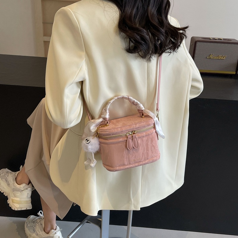 Bolsos versátiles sencillos de alta calidad para mujeres 2026 primavera y verano nuevo nicho bolso de cubo de diseño coreano bolso de hombro