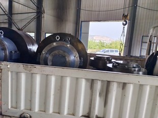 Diameter 1000 Swing Kiln Support Wheel Accessories, Camshaft, Tug Bearing Seat Assembly Installation Manufacturer