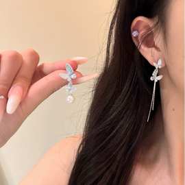 浮影梦蝶清冷感立体蝴蝶珍珠耳环女不对称流苏耳钉耳坠独特耳饰
