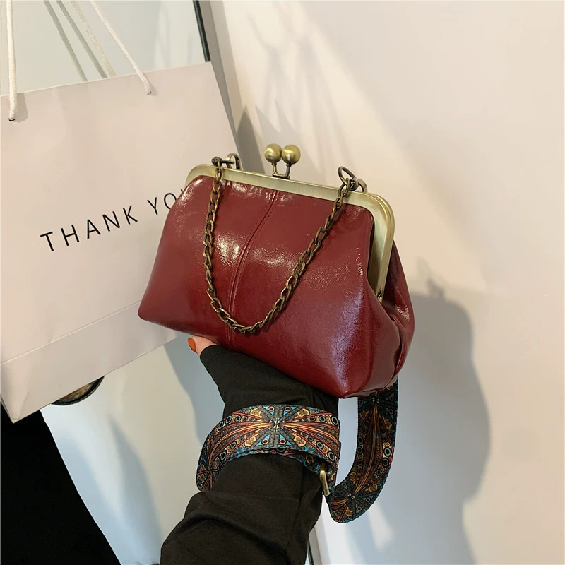 Мода ракушка сумка женская 2023 новая корейская версия универсальной цепи сумки сетка красная красная текстура сумка через плечо