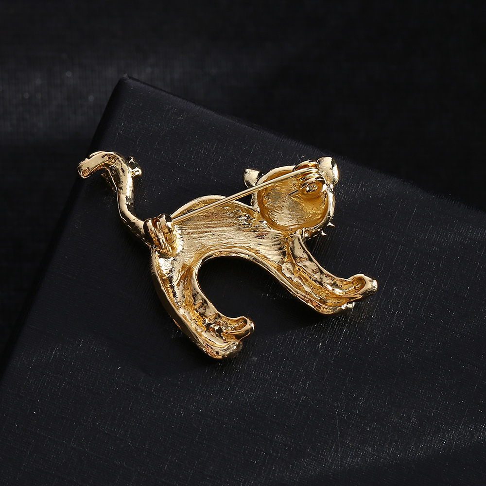 Unisex Gender Retro Pin Animal Cat Alloy Unisex Brooches