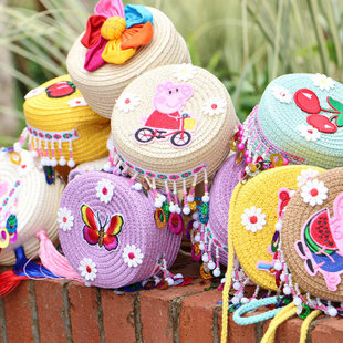Factory Direct batch ethnic style jewelry tassel pig Peppa embroidered sequins children's straw round crossbody shoulder bag
