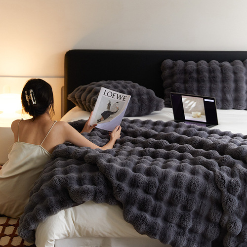 新款皮草级仿兔绒毛毯秋冬保暖卧室午睡毯沙发毯子双层皮草盖毯