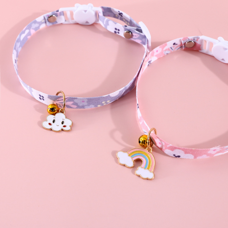 Collar de mascotas nubes arco iris campana ajustable botón de seguridad collar de flores accesorios collar de perros