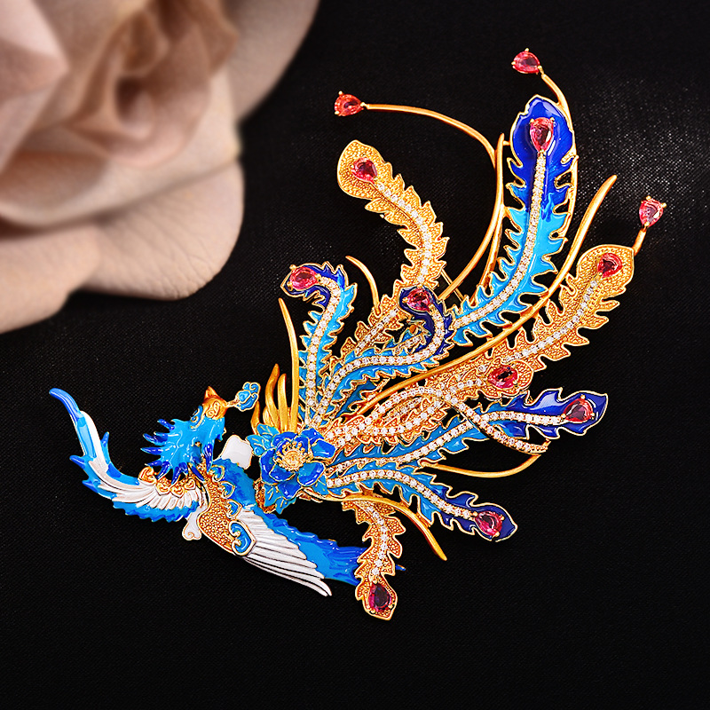 Elegant Phoenix Brooch with a Noble and Grand Enamel Design, Versatile Clothing Accessory for Qipao