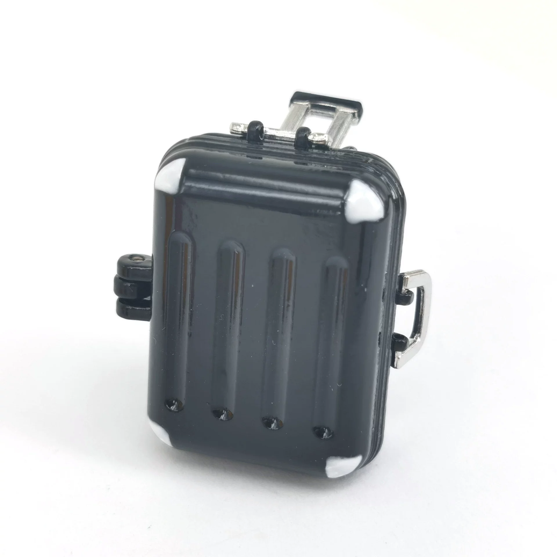 Mini Suitcase Model, Alloy Dollhouse Accessory, Magnetic Lid, 6 Colors, 31×24×15.8 mm