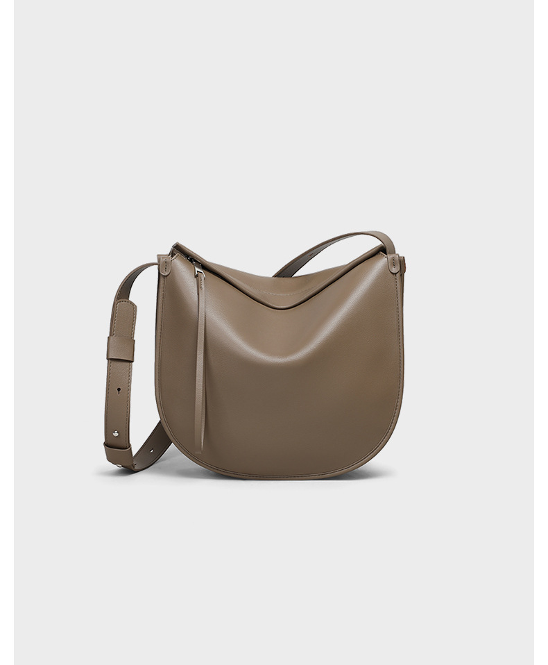 Women's Genuine Leather Shoulder Bag Large Capacity Commuter Handbag_voghion.com
