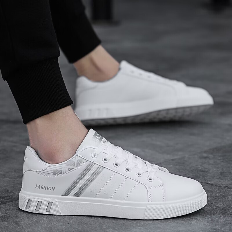 New Casual Shoes Plus Size Men's Board Shoes Fashionable Breathable White Shoes Men's sneaker Low-top 2025 Spring