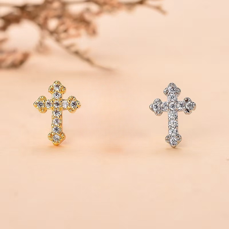 Pointed titanium steel lip stud product view