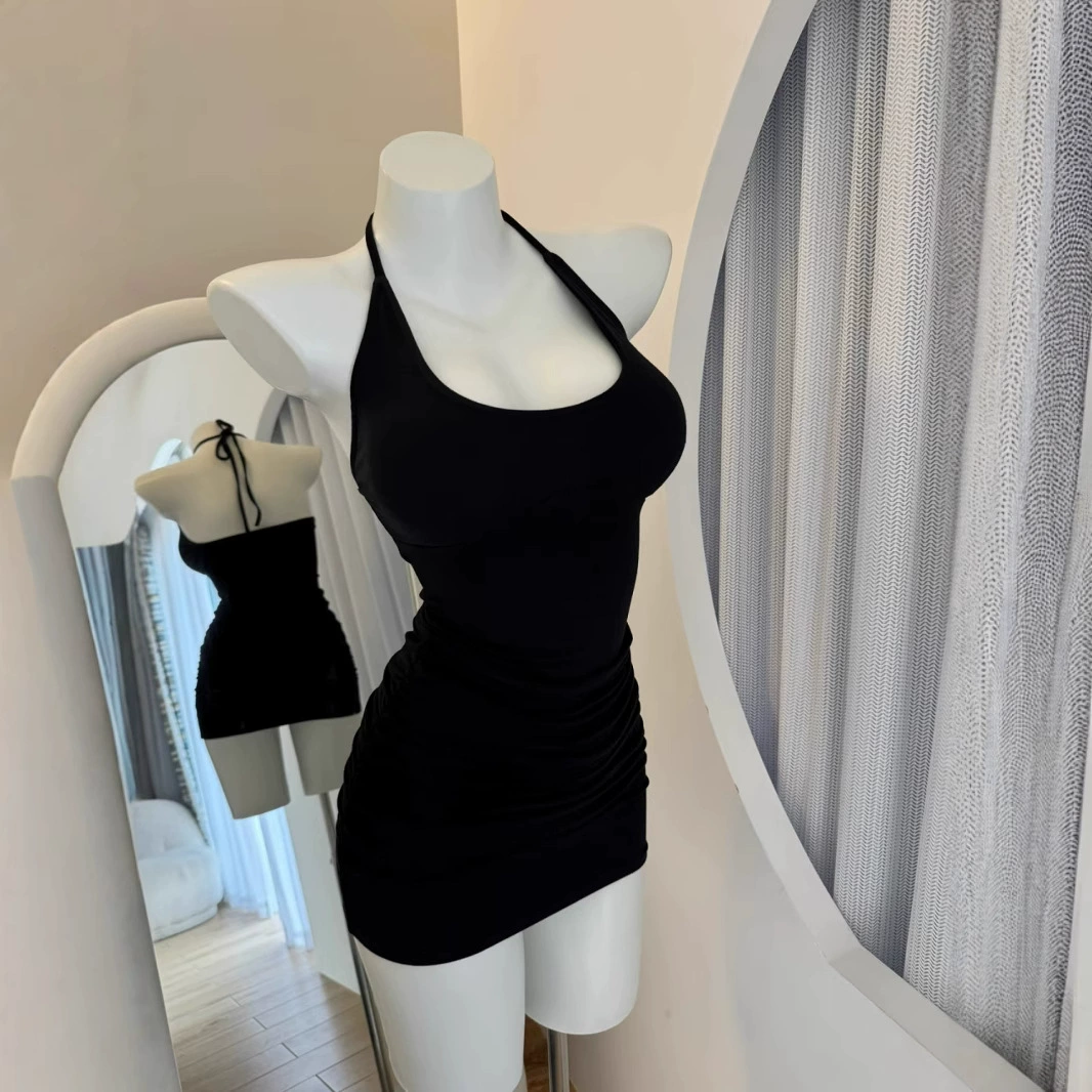 Женское нишевое платье с бретельками во французском стиле и накладками на груди, лето 2024, облегающее, элегантное, чистое желание, облегающее платье на бретелях.