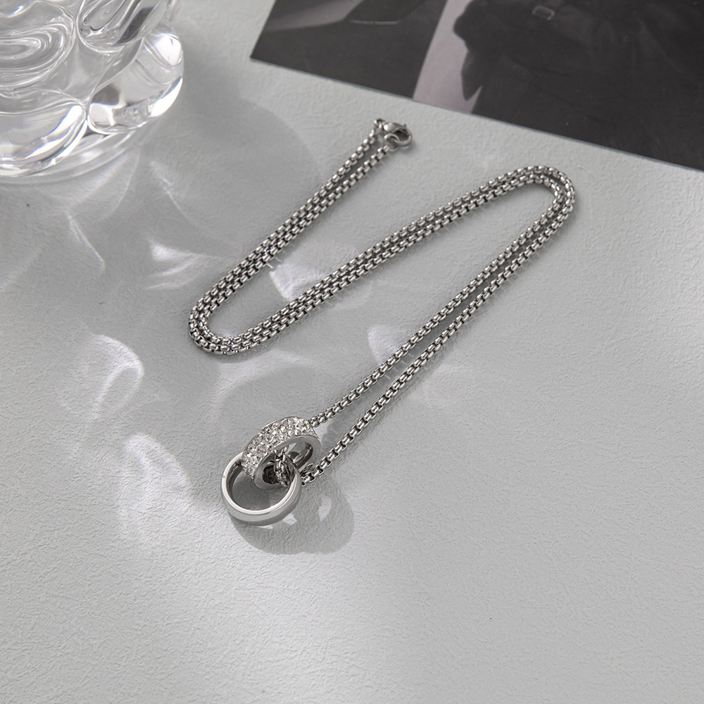 Original Design Double Ring Titanium Steel Inlay Rhinestones Pendant Necklace 1 Piece